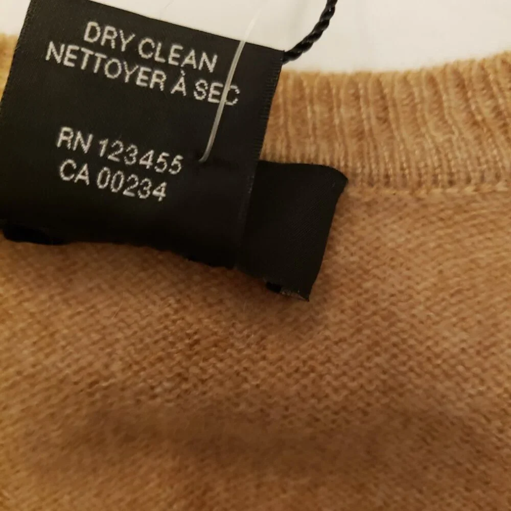Lord & Taylor Cashmere Argyle V-Neck Long Sleeve Pullover Sweater - Picture 10 of 11